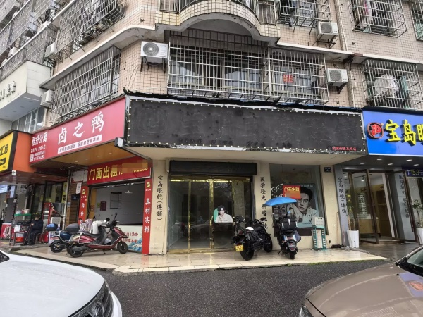 Y03149大众传媒旁.拐角20+80+120平门面出租.可整可分租 Y03149大众传媒旁.拐角20+80+120平门面出租.可整可分租