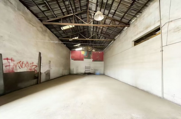 Y04001车站南路520平厂房仓库出租.房东直租 Y04001车站南路520平厂房仓库出租.房东直租