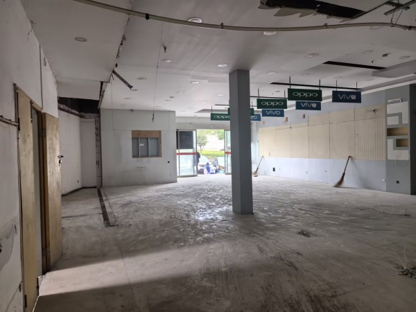 X04021房东直租!广电马栏山西湖楼旁临街可外摆220平门面出租 X04021房东直租!广电马栏山西湖楼旁临街可外摆220平门面出租