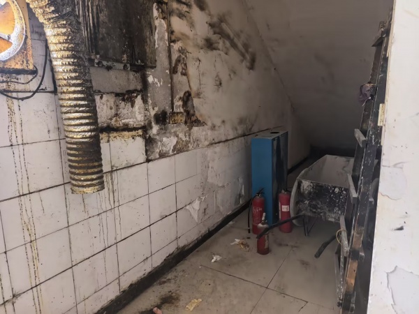 X04021房东直租!广电马栏山西湖楼旁临街可外摆220平门面出租 X04021房东直租!广电马栏山西湖楼旁临街可外摆220平门面出租