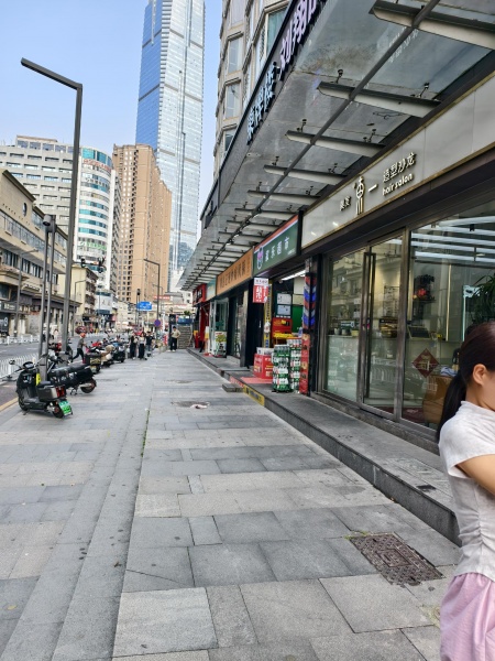 X04045火爆!五一商圈国金110平临街品牌粉面餐饮店优价转让 X04045火爆!五一商圈国金110平临街品牌粉面餐饮店优价转让