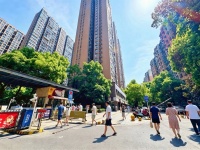 X04102写字楼及多个小区围绕.雨花亭万博汇商业街门面出租