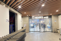 Y04137岳麓商业街盒马鲜生2楼出入口70平门面房东直租