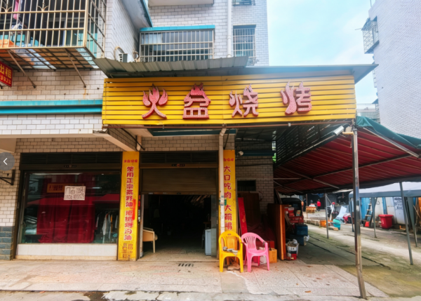 Y05003涉外一师范成熟小区90平临街拐角门面房东直租 Y05003涉外一师范成熟小区90平临街拐角门面房东直租