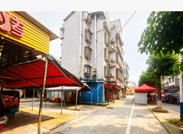 Y05003涉外一师范成熟小区90平临街拐角门面房东直租 Y05003涉外一师范成熟小区90平临街拐角门面房东直租
