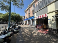 X05016麓山南路42平临街超市门面优价转让（可空转)