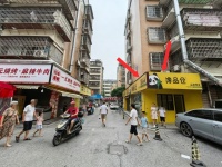 A05052湘江世纪城.大型社区金霞安置小区拐角门面出租
