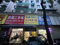A05068房东直租中南汽车世界临街50平无行业限制