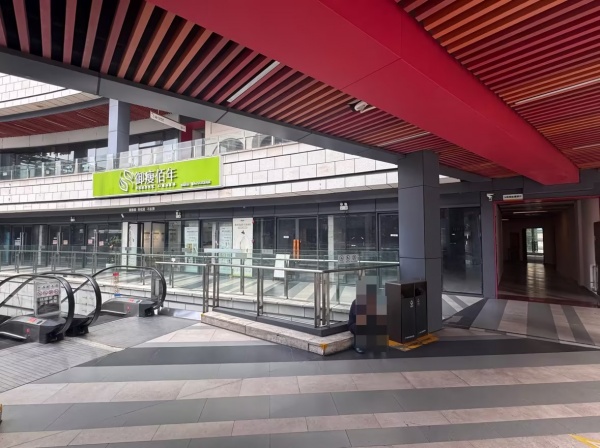 Y05071德思勤复地星光上下2层临街门面房东直租(送装修期) Y05071德思勤复地星光上下2层临街门面房东直租(送装修期)