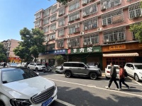 Y05088岳麓区白鹤家园十字路口原始餐饮门面房东直租