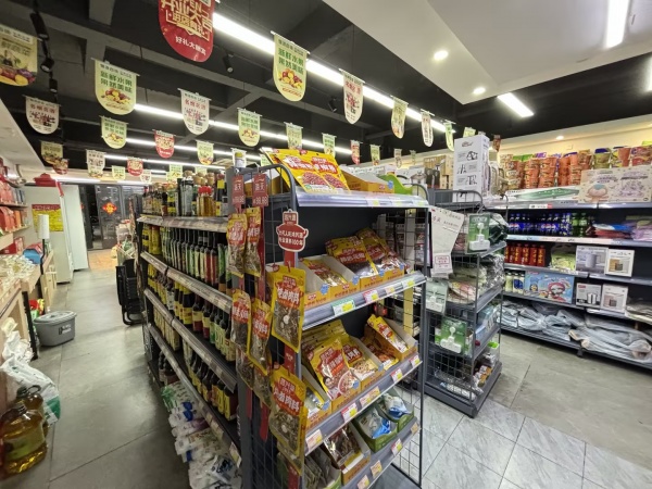 Y05124岳麓区大型小区出入口日营6.5k拐角便利店急转 Y05124岳麓区大型小区出入口日营6.5k拐角便利店急转