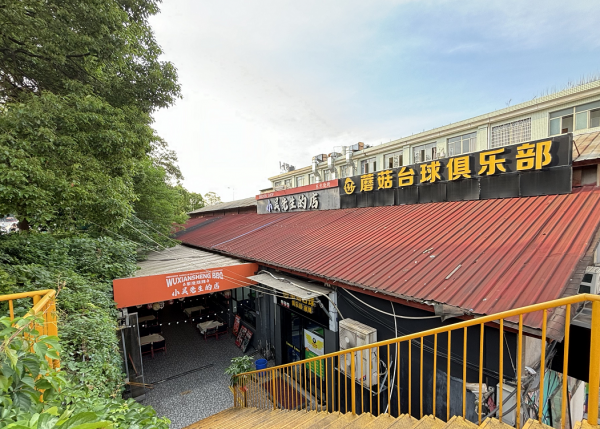 Y05123两所大学旁!9个桌自助台球带2个包棋牌优转 Y05123两所大学旁!9个桌自助台球带2个包棋牌优转