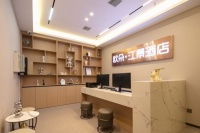 X05118市中心地铁口五一商圈36间房江景酒店优价转让