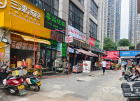 Y06012比亚迪工厂酒店正对面临街日营额2Q烧腊餐饮店转 Y06012比亚迪工厂酒店正对面临街日营额2Q烧腊餐饮店转
