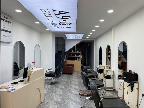 北辰三角洲临街精装美发接发店优转(可空转带住房Y06029 北辰三角洲临街精装美发接发店优转(可空转带住房Y06029