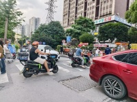 急转日营业 4Q天心区50平品牌外卖小龙虾带技术餐饮店优转Y06025 急转日营业 4Q天心区50平品牌外卖小龙虾带技术餐饮店优转Y06025
