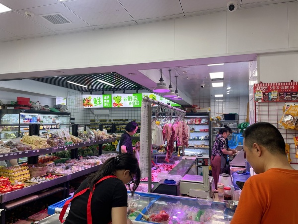 Y06036小区出入口日营1.8万生鲜百货超市转(绿招牌也是 Y06036小区出入口日营1.8万生鲜百货超市转(绿招牌也是