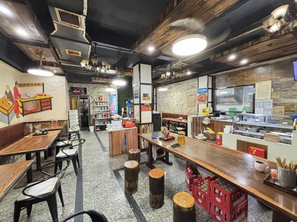 Y06080马王堆日营7k临街150平精装餐饮粉面转让 Y06080马王堆日营7k临街150平精装餐饮粉面转让