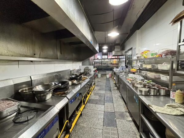 Y06080马王堆日营7k临街150平精装餐饮粉面转让 Y06080马王堆日营7k临街150平精装餐饮粉面转让