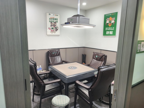 Y06109万人小区公寓KTV酒店楼下品牌棋牌四个朋友转让 Y06109万人小区公寓KTV酒店楼下品牌棋牌四个朋友转让