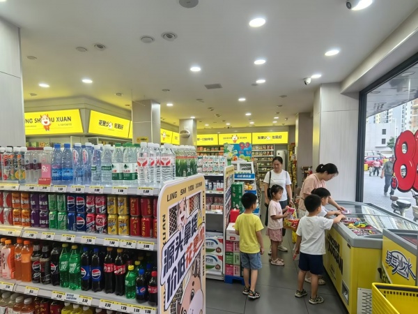 X06113芙蓉区西龙苑大型小区商业街临街130平品牌零食店急转 X06113芙蓉区西龙苑大型小区商业街临街130平品牌零食店急转