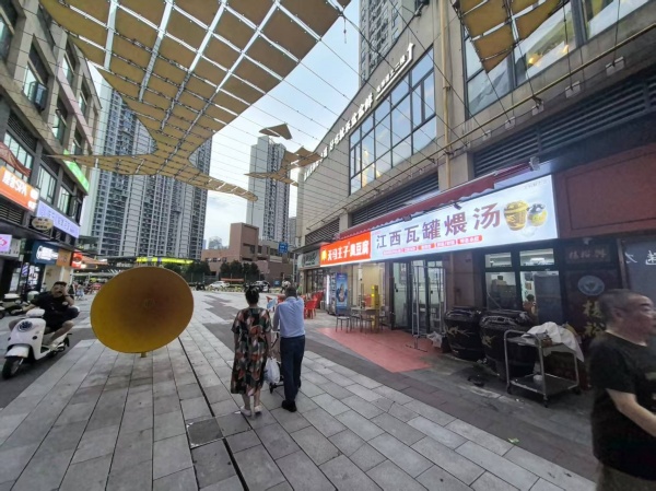 Y06146急转!雨花区万科魅力之城商业街25平精装修上下两层品牌小吃店 Y06146急转!雨花区万科魅力之城商业街25平精装修上下两层品牌小吃店