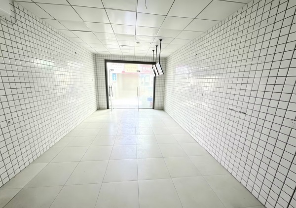 A07034超便宜!万人小区.金地三千府超市入口门面出售(可出租) A07034超便宜!万人小区.金地三千府超市入口门面出售(可出租)