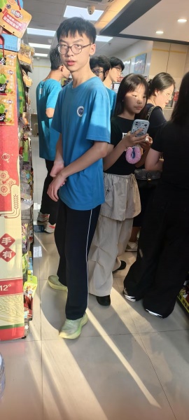 X07046日营业额六千以上酒店写字楼新佳宜便利店(带仓库厕所) X07046日营业额六千以上酒店写字楼新佳宜便利店(带仓库厕所)