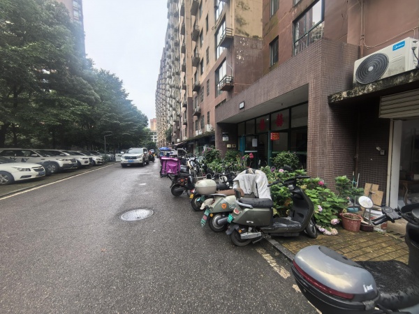 Y07047雨花区高端大型小区月赢3W快递菜鸟驿站带承包转 Y07047雨花区高端大型小区月赢3W快递菜鸟驿站带承包转