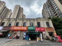 Y07112日营5k大型小区出入口100平生鲜店转（有冻库