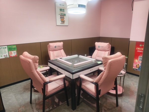 Y07123望城大型小区出入口临街200平品牌棋牌四个朋友转 Y07123望城大型小区出入口临街200平品牌棋牌四个朋友转