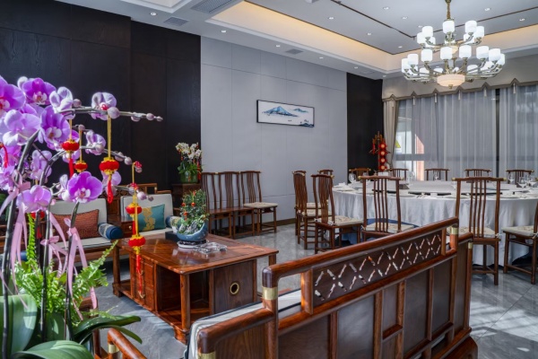 Y08022(看店勿扰员工)雨花区德思勤商圈550平高端私人会所私宴优价转让 Y08022(看店勿扰员工)雨花区德思勤商圈550平高端私人会所私宴优价转让