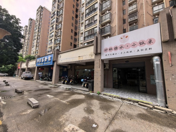 X08027成熟大型小区一楼旺铺底价转,排烟三相电齐全 X08027成熟大型小区一楼旺铺底价转,排烟三相电齐全