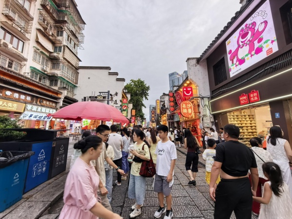 Y08043五一商圈特价,太平老街低租金文创自拍店转(可空转 Y08043五一商圈特价,太平老街低租金文创自拍店转(可空转