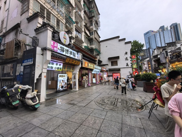 Y08043五一商圈特价,太平老街低租金文创自拍店转(可空转 Y08043五一商圈特价,太平老街低租金文创自拍店转(可空转