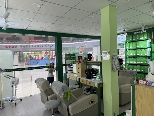 Y08045开福区大型人气商场品牌美容店带资源整体低价转让 Y08045开福区大型人气商场品牌美容店带资源整体低价转让