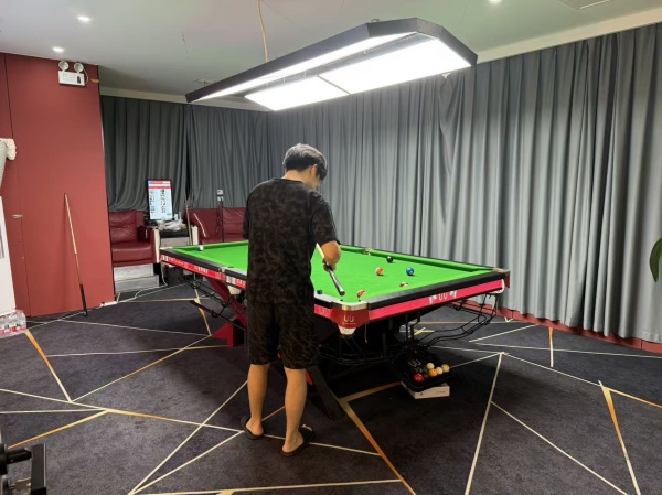 Y08060岳麓区金融中心龙湖铂金岛二楼台球带棋牌转让 Y08060岳麓区金融中心龙湖铂金岛二楼台球带棋牌转让