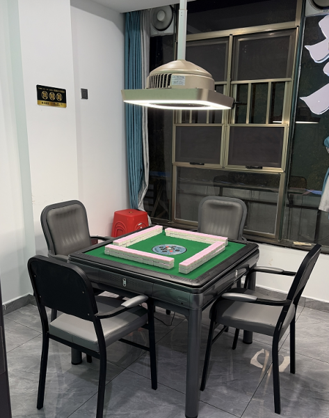 Y03085 星沙政务服务中心正对面临街二楼200平门面出租 Y03085 星沙政务服务中心正对面临街二楼200平门面出租