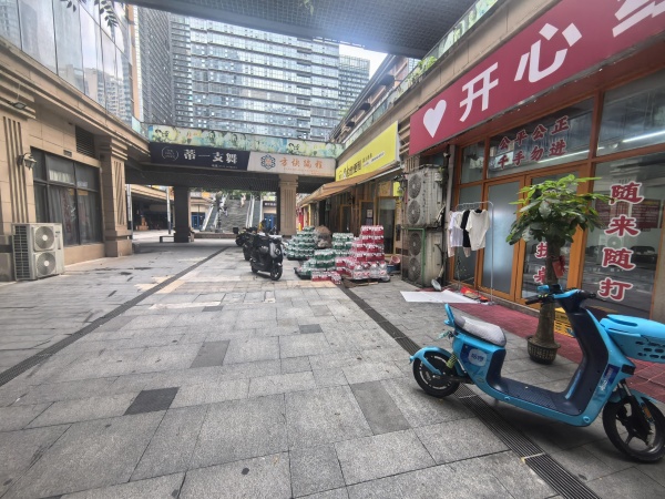 Y08089岳麓区湘江金融中心小区出入口街170平棋牌红中转转麻将馆转 Y08089岳麓区湘江金融中心小区出入口街170平棋牌红中转转麻将馆转