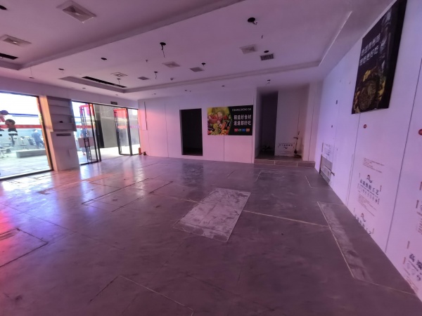 A08105天心区坡子街印象汇出入口门面无行业限制房东直租 A08105天心区坡子街印象汇出入口门面无行业限制房东直租