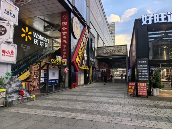 A08105天心区坡子街印象汇出入口门面无行业限制房东直租 A08105天心区坡子街印象汇出入口门面无行业限制房东直租