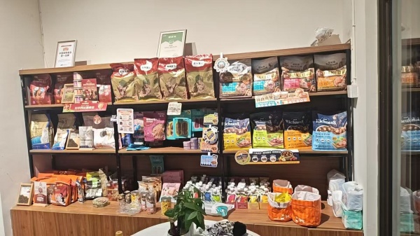 Y09033底价急转急急急急转 恒大江湾底商100平宠物店 Y09033底价急转急急急急转 恒大江湾底商100平宠物店