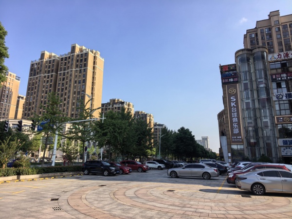 Y09038宁乡金洲大道中央领御十字路口260平临街旺铺招租 Y09038宁乡金洲大道中央领御十字路口260平临街旺铺招租