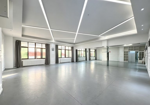 A09043小区入口旁.凯德广场商圈.商业综合3楼门面出租 A09043小区入口旁.凯德广场商圈.商业综合3楼门面出租