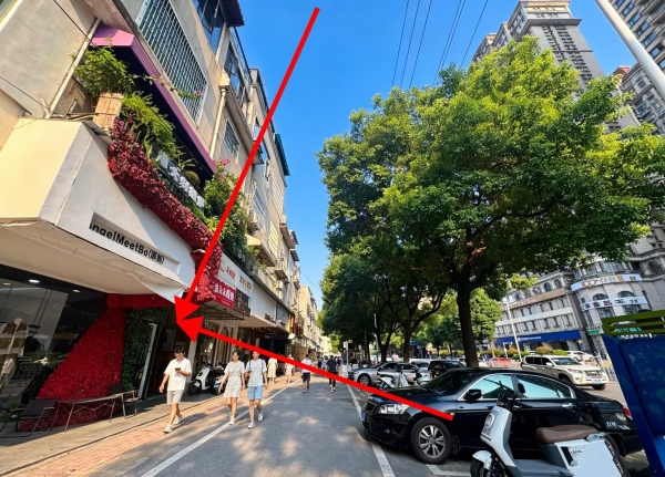 A09043小区入口旁.凯德广场商圈.商业综合3楼门面出租 A09043小区入口旁.凯德广场商圈.商业综合3楼门面出租