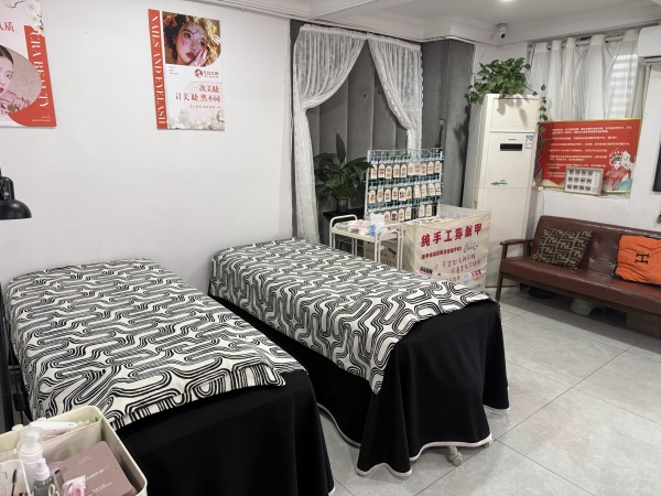 Y09099生意火爆!网红商圈 5000资源精品美甲店优转 Y09099生意火爆!网红商圈 5000资源精品美甲店优转