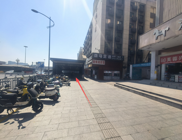 A10024长沙火车站临街芙蓉兴盛超市转让,客流稳定, A10024长沙火车站临街芙蓉兴盛超市转让,客流稳定,