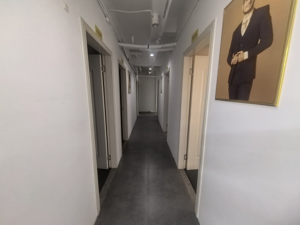 Y10031地铁口100平精装写字楼办公可商用场地房东直租 Y10031地铁口100平精装写字楼办公可商用场地房东直租