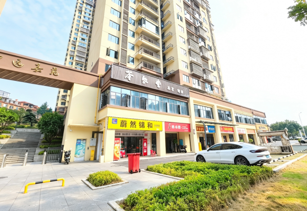 农科院商圈.1-2楼35至350平多个门面招商Y10056b 农科院商圈.1-2楼35至350平多个门面招商Y10056b
