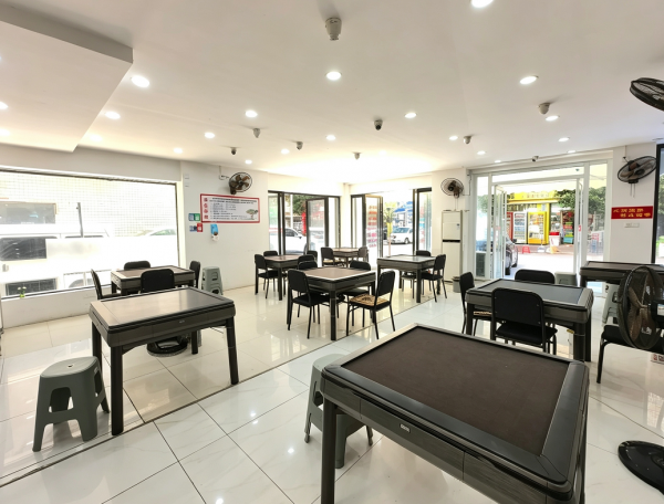 A10060低价急转!大型成熟小区全新棋牌室转让 A10060低价急转!大型成熟小区全新棋牌室转让